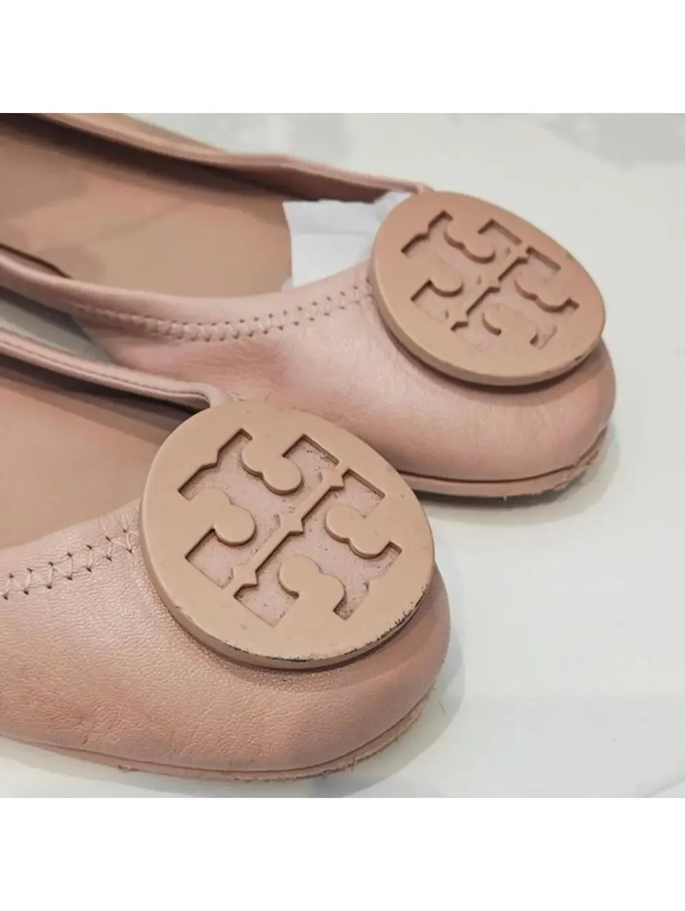 Tory Burch Minnie Travel Ballet Flat Peach Light Beige Metal Logo 8.5 Excellent